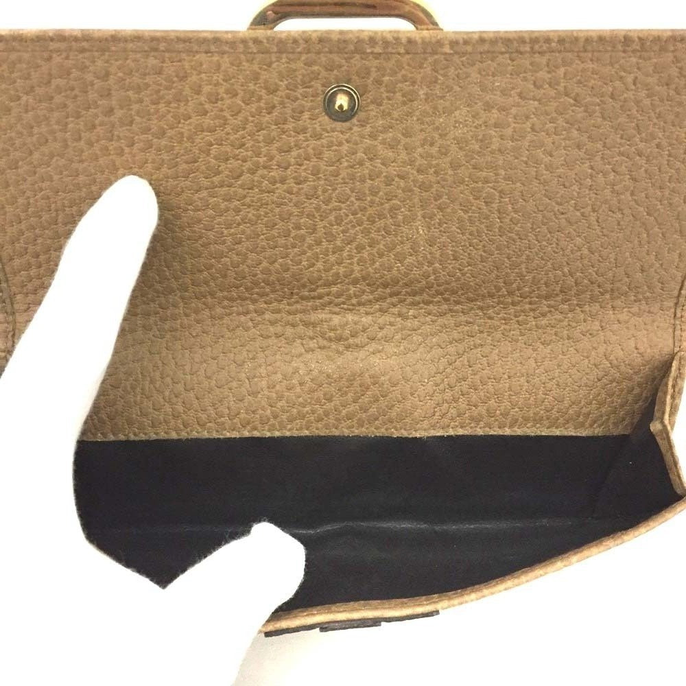 RARE, Gucci, Tom Ford era, textured camel leather XL continental bi-fold wallet with a gold Gucci logo clasp & lots of cards slots