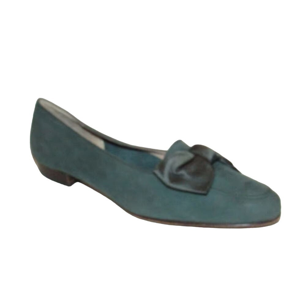 Salvatore Ferragamo 7.5N green suede flats w XL silk bows
