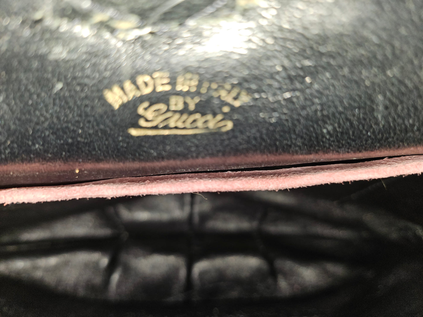 Gucci pink suede & reptile leather clam shell top purse