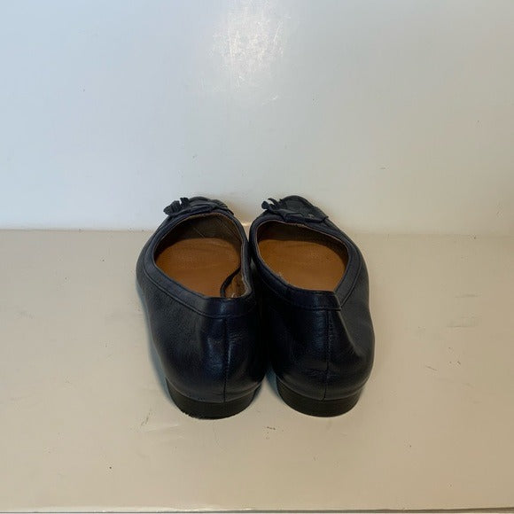 Córso Como Navy Blue Pointed Toe Flats