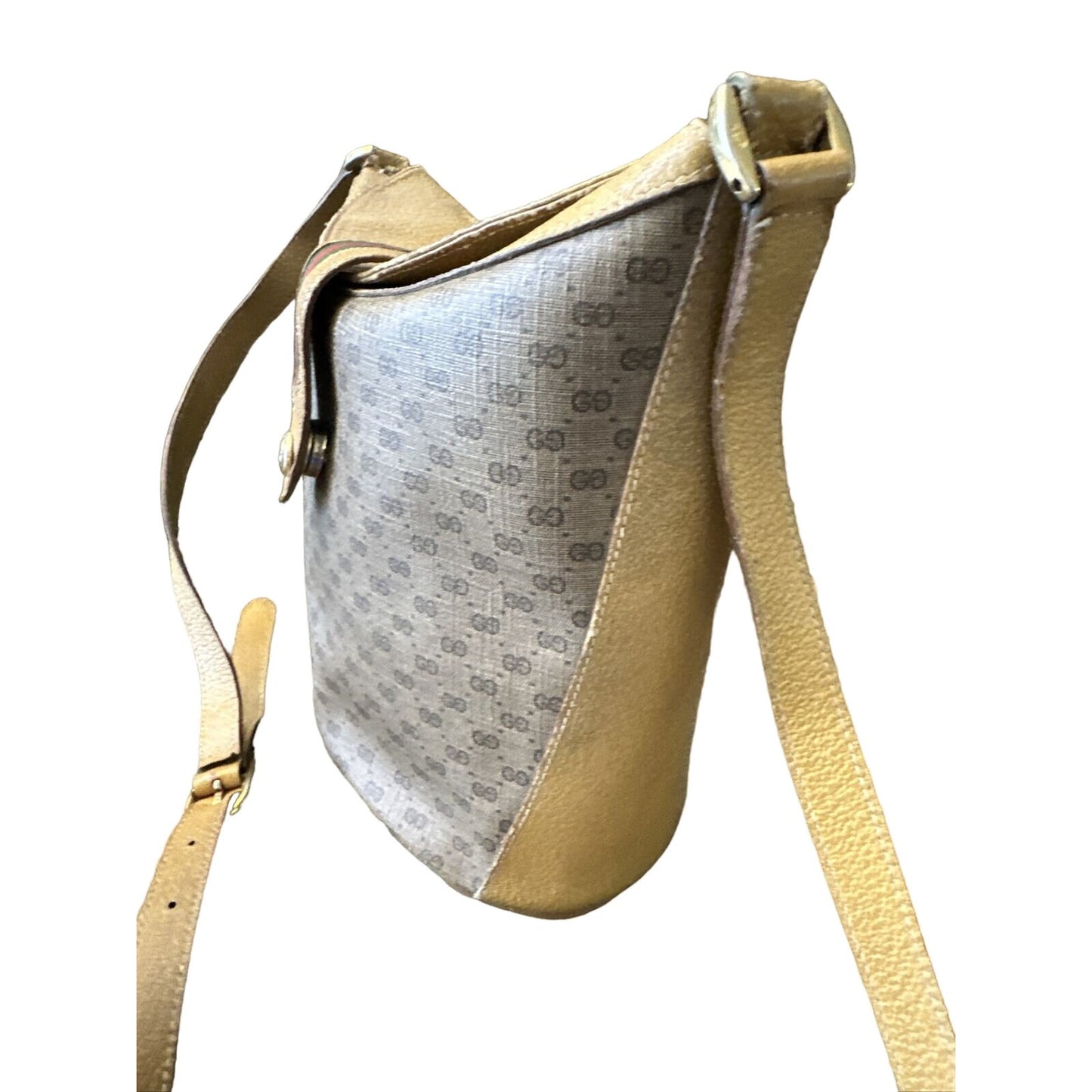 Gucci Accessory Collection micro Guccissima print bucket bag