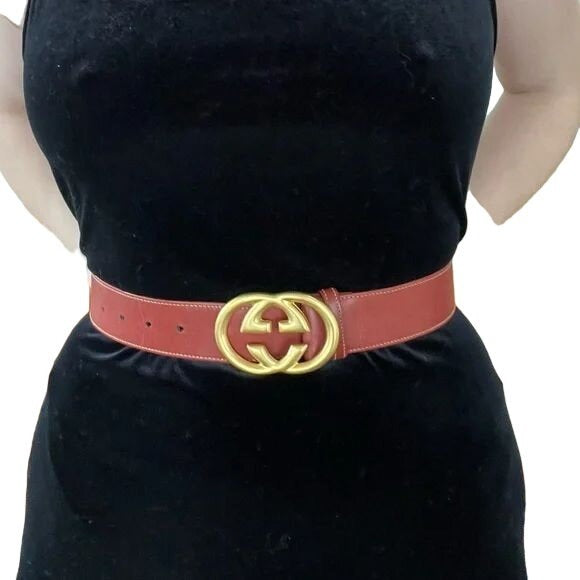 Gucci red leather belt w Gucci Interlocking GG logo buckle