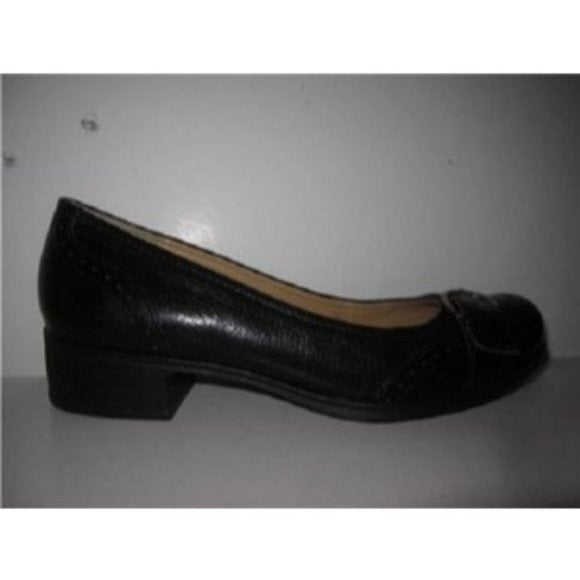 Naturalizer PREMA, Size 7, Black Leather & Brass Flats
