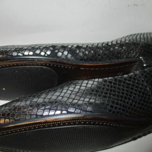 Naturalizer 'Lunar' Black Silver Almond Toe Ballet Flats