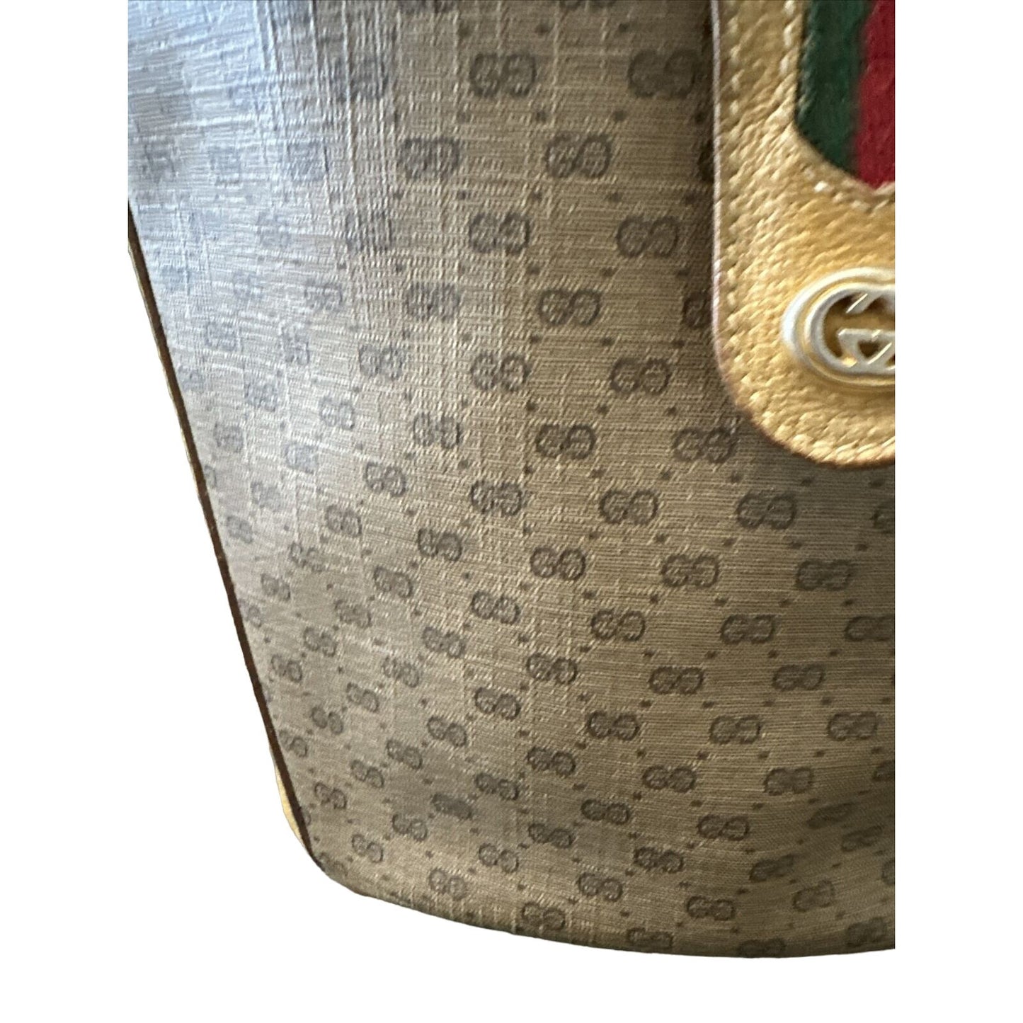 Gucci Accessory Collection micro Guccissima print bucket bag