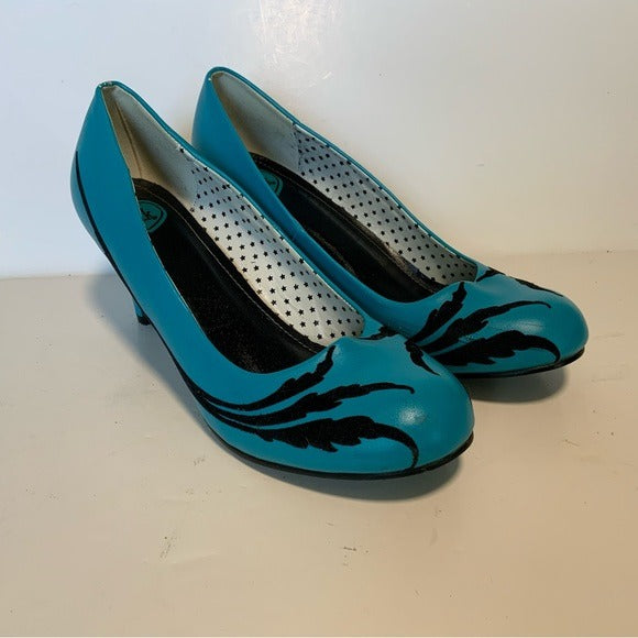 t.u.k. Vintage Teal and Black Felt Party Pumps