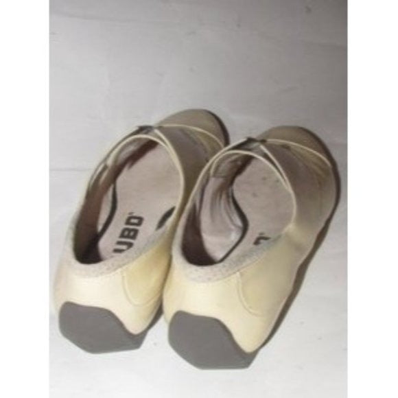 Tsubo Light Beige Pale Yellow Patent Loafer