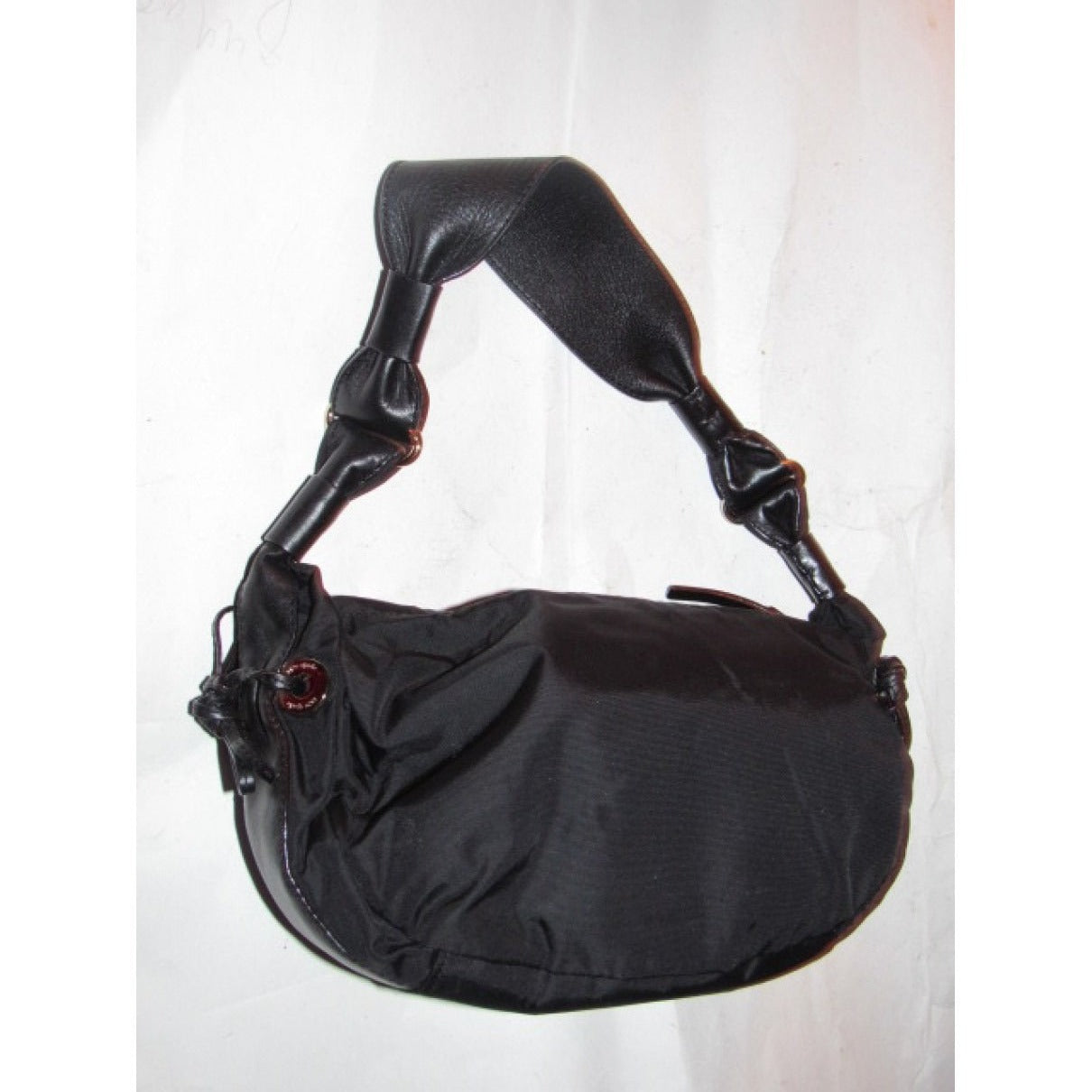 Kate Spade black leather hobo purse w chrome accents