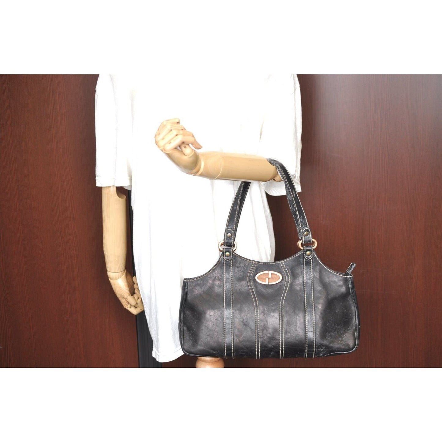 GUCCI black leather satchel w tonal stitching & rose gold accents