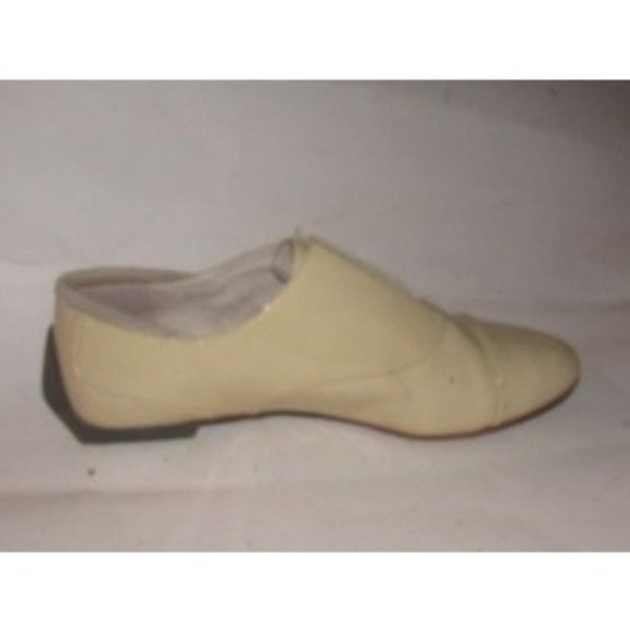 Tsubo Light Beige Pale Yellow Patent Loafer