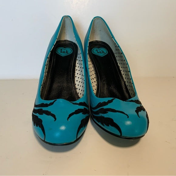 t.u.k. Vintage Teal and Black Felt Party Pumps