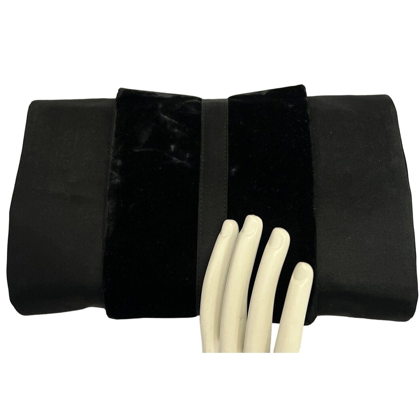 1950's G. Gucci silk & velvet clutch