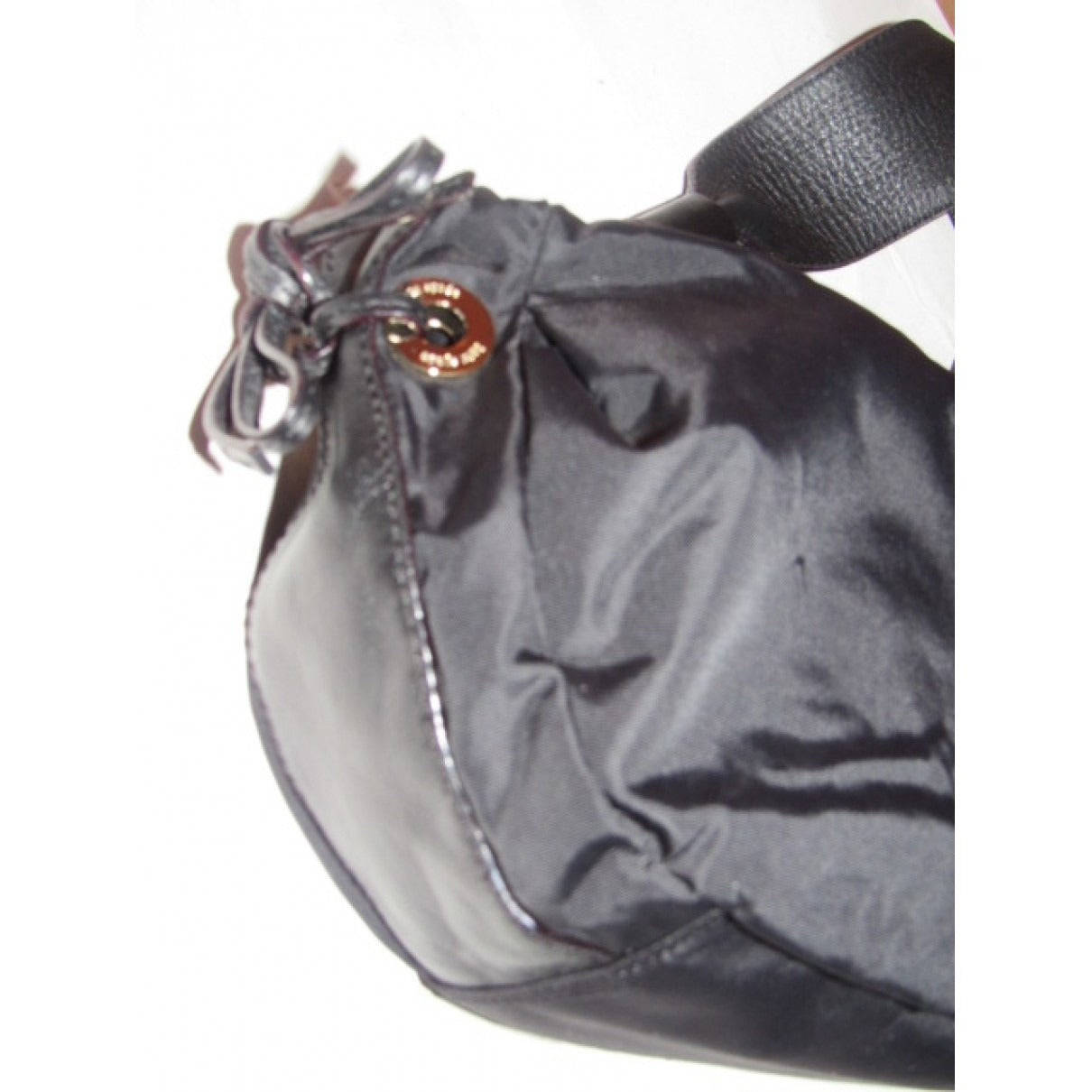 Kate Spade black leather hobo purse w chrome accents
