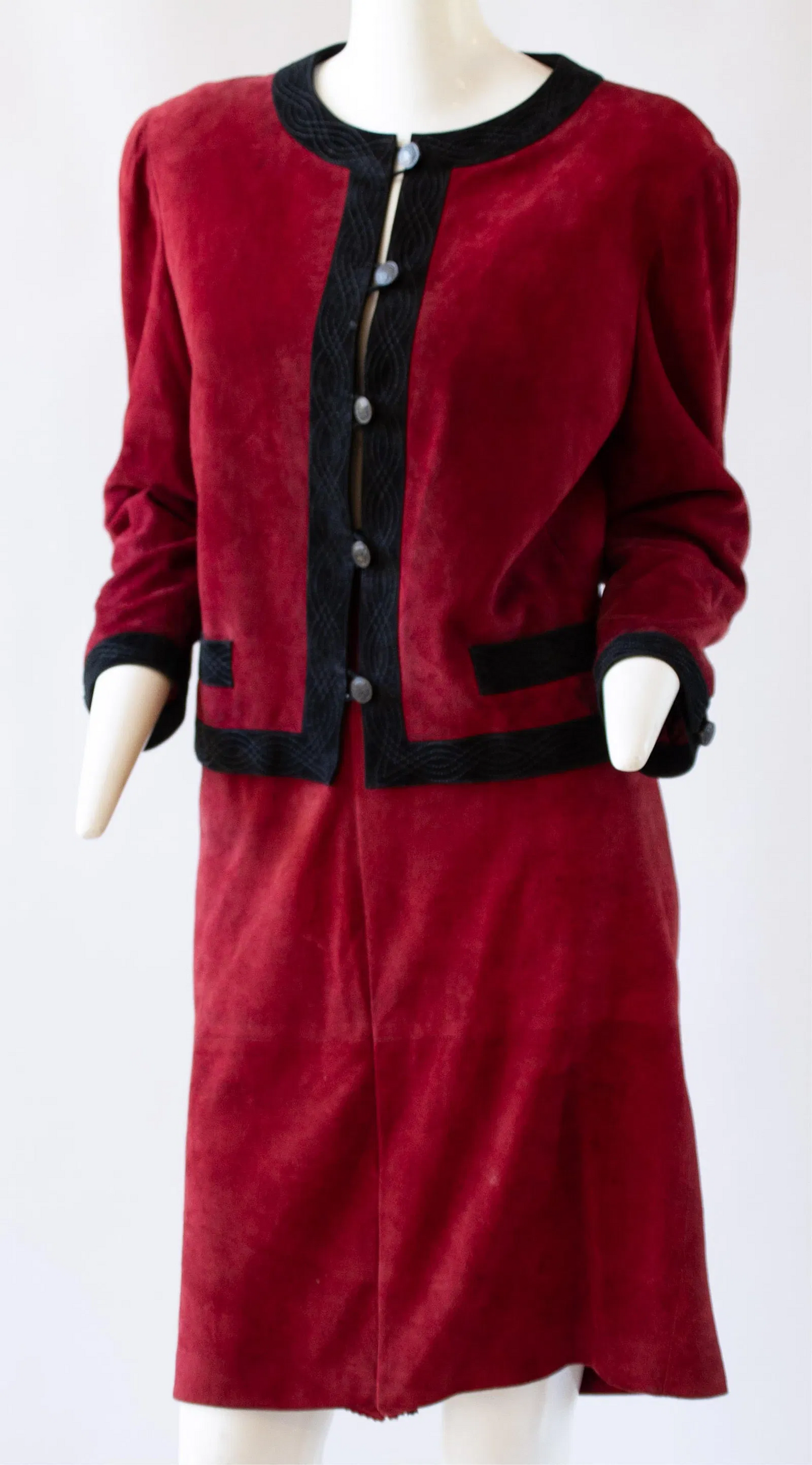 Fendi red & black suede skirt and cropped jacket in size 46