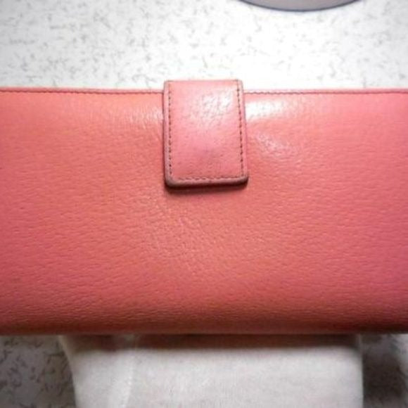 Gucci Pink Leather 'Eclipse' Style XL Gold Disk