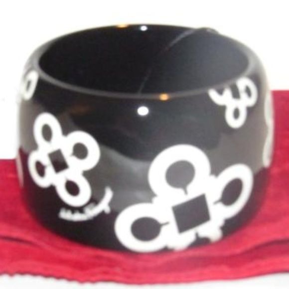 NIB! Ferragamo Black Resin Engraved 'Gancini' Design XL Bangle Bracelet