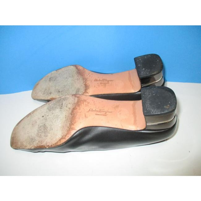 Salvatore Ferragamo Pewter Gray Gunstock Square Almond Toe Low Pumps Size Us