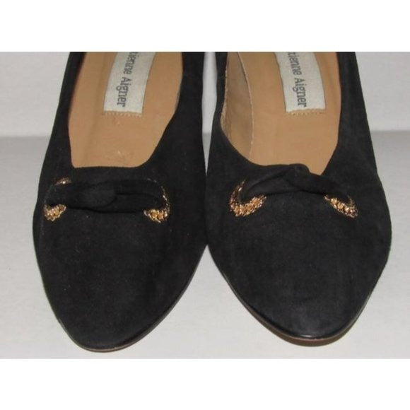 Etienne Aigner, 'Linda' style, size 5.5M, black suede and leather, 2" kitten heel, almond toe pumps with a gold tone accent at the toes!