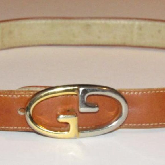Gucci camel leather belt with large, two-tone GG logo buckle!