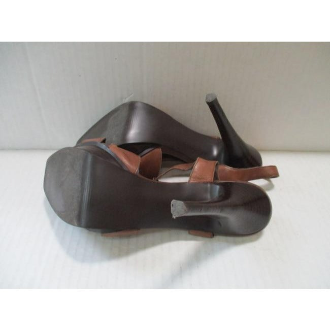 Bcbg Paris Brown T Strap Stacked Heel Sandals Size Us
