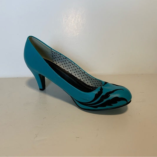 t.u.k. Vintage Teal and Black Felt Party Pumps