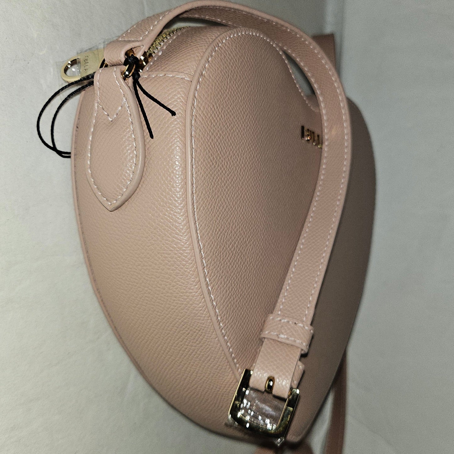 Furla NWT LE heart shaped two way pink leather purse