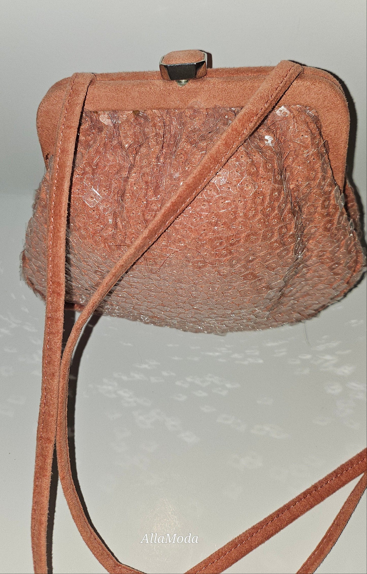 Bottega Veneta Pink Beaded Two-Way Clamshell Pouch Crossbody