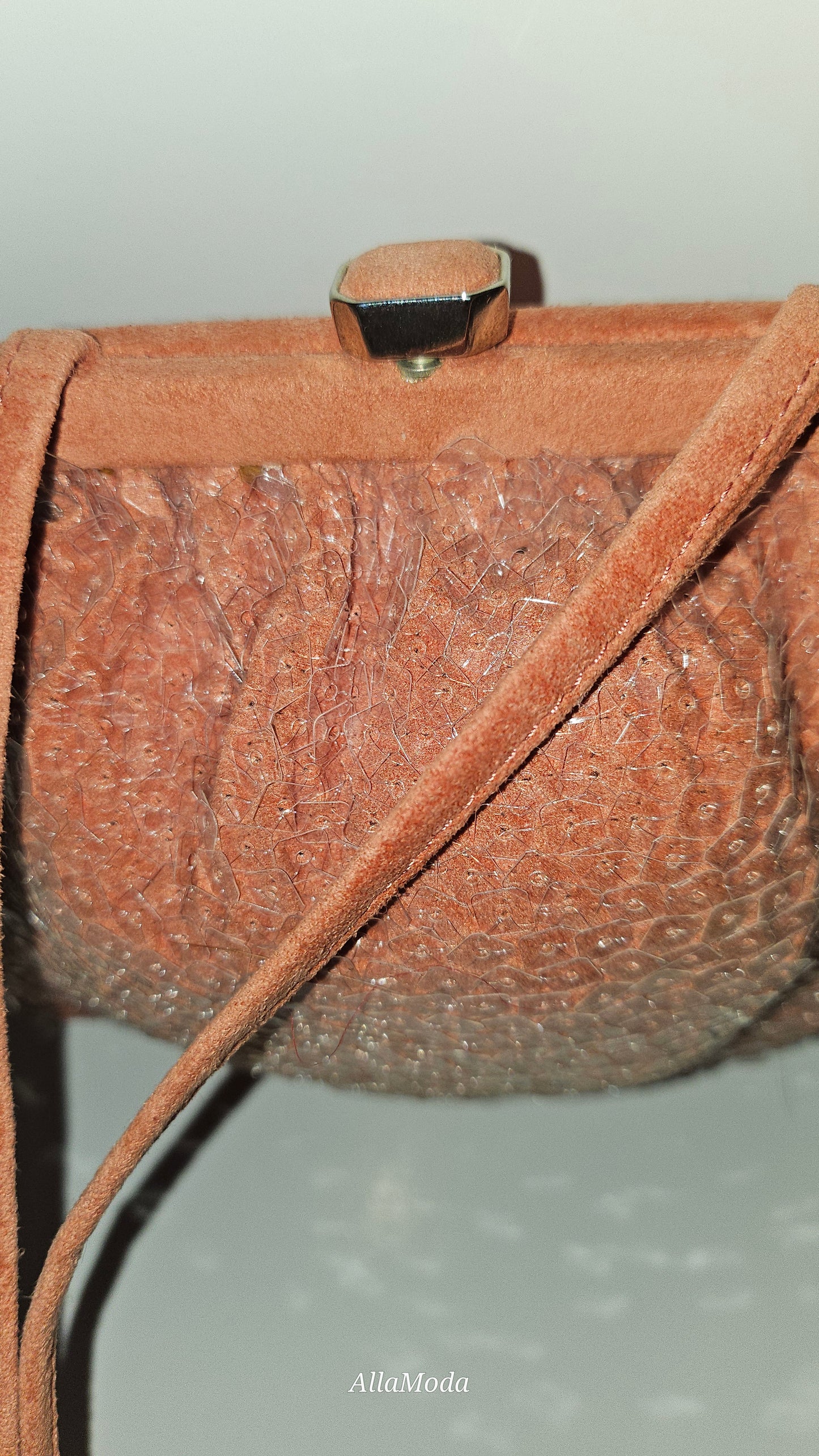 Bottega Veneta Pink Beaded Two-Way Clamshell Pouch Crossbody