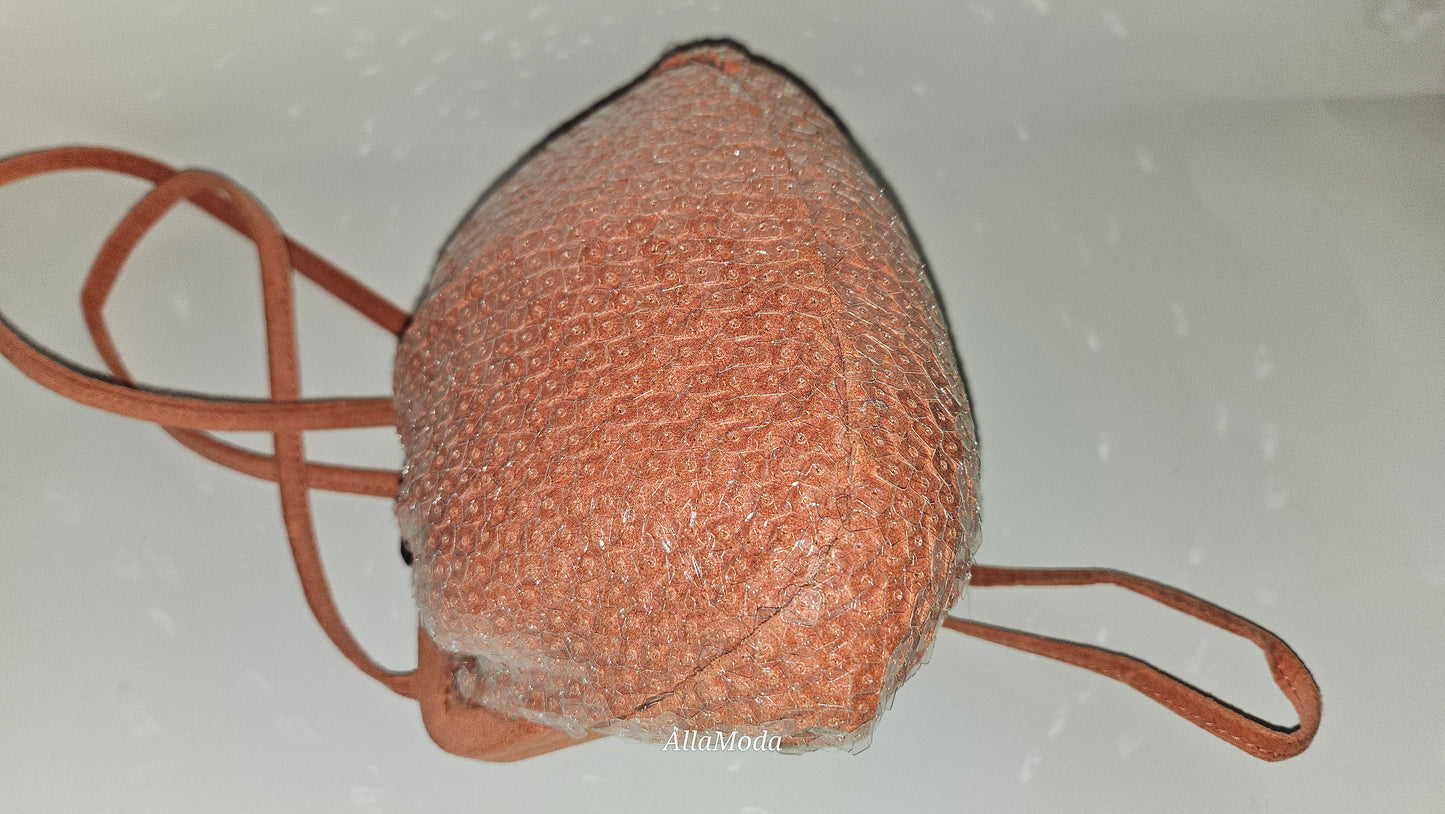 Bottega Veneta Pink Beaded Two-Way Clamshell Pouch Crossbody