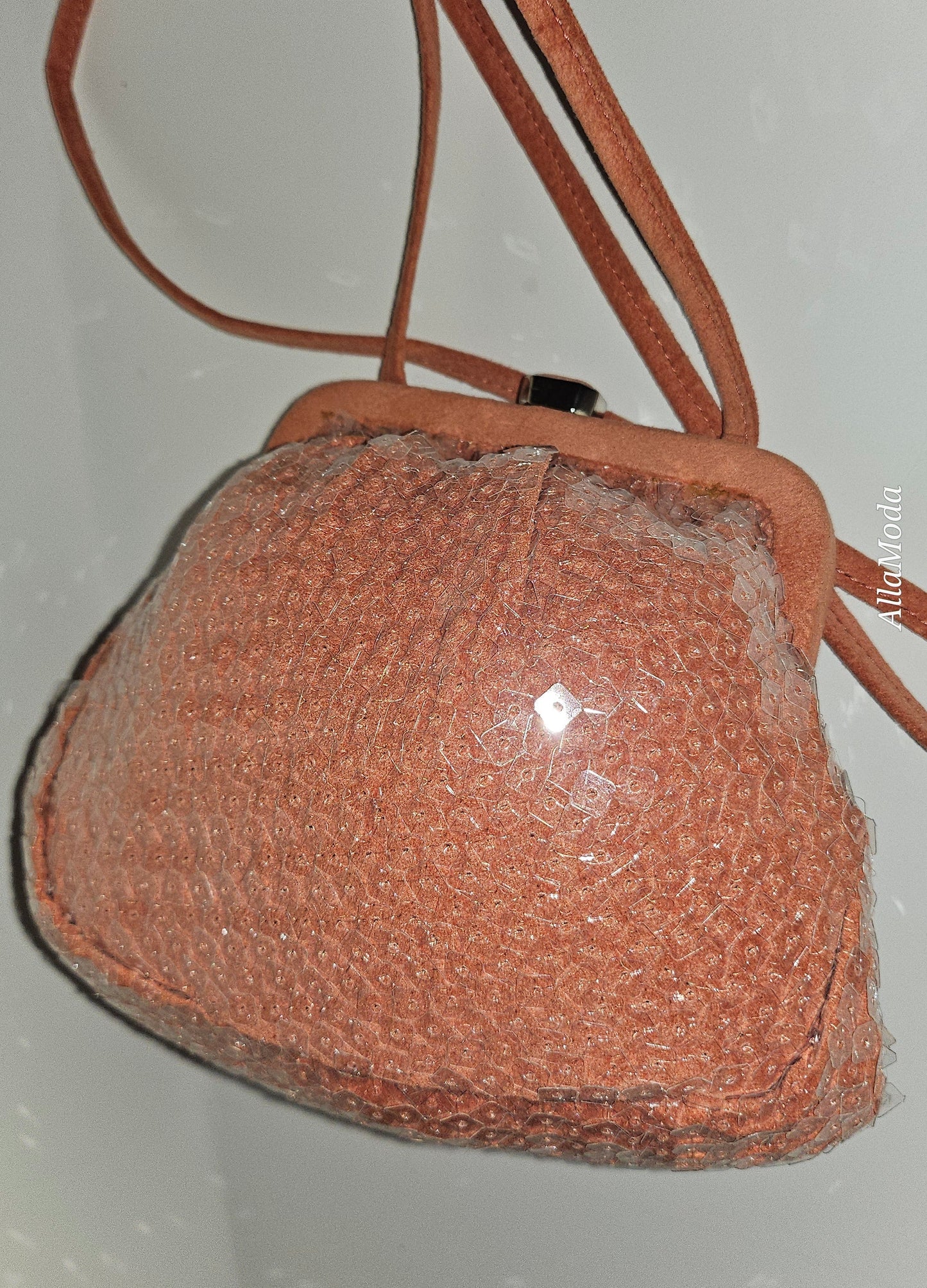 Bottega Veneta Pink Beaded Two-Way Clamshell Pouch Crossbody