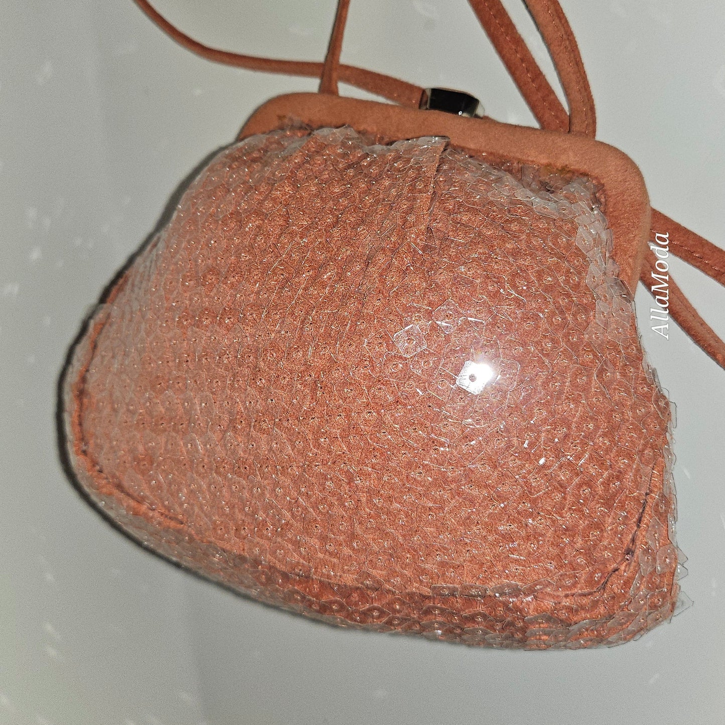 Bottega Veneta Pink Beaded Two-Way Clamshell Pouch Crossbody