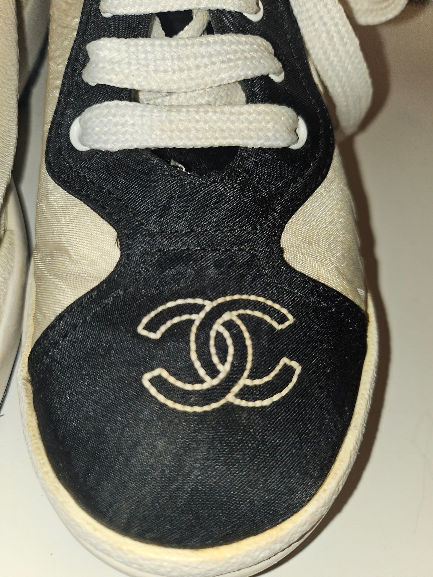 Chanel ivory & black low top sneakers with box!