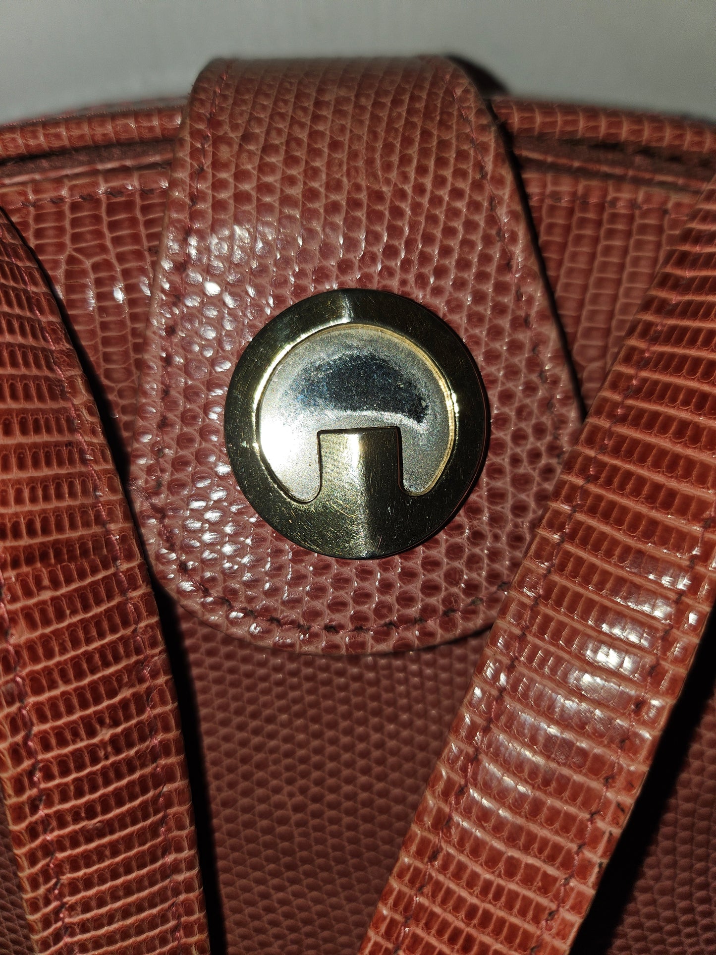 Gucci pink suede & reptile leather clam shell top purse