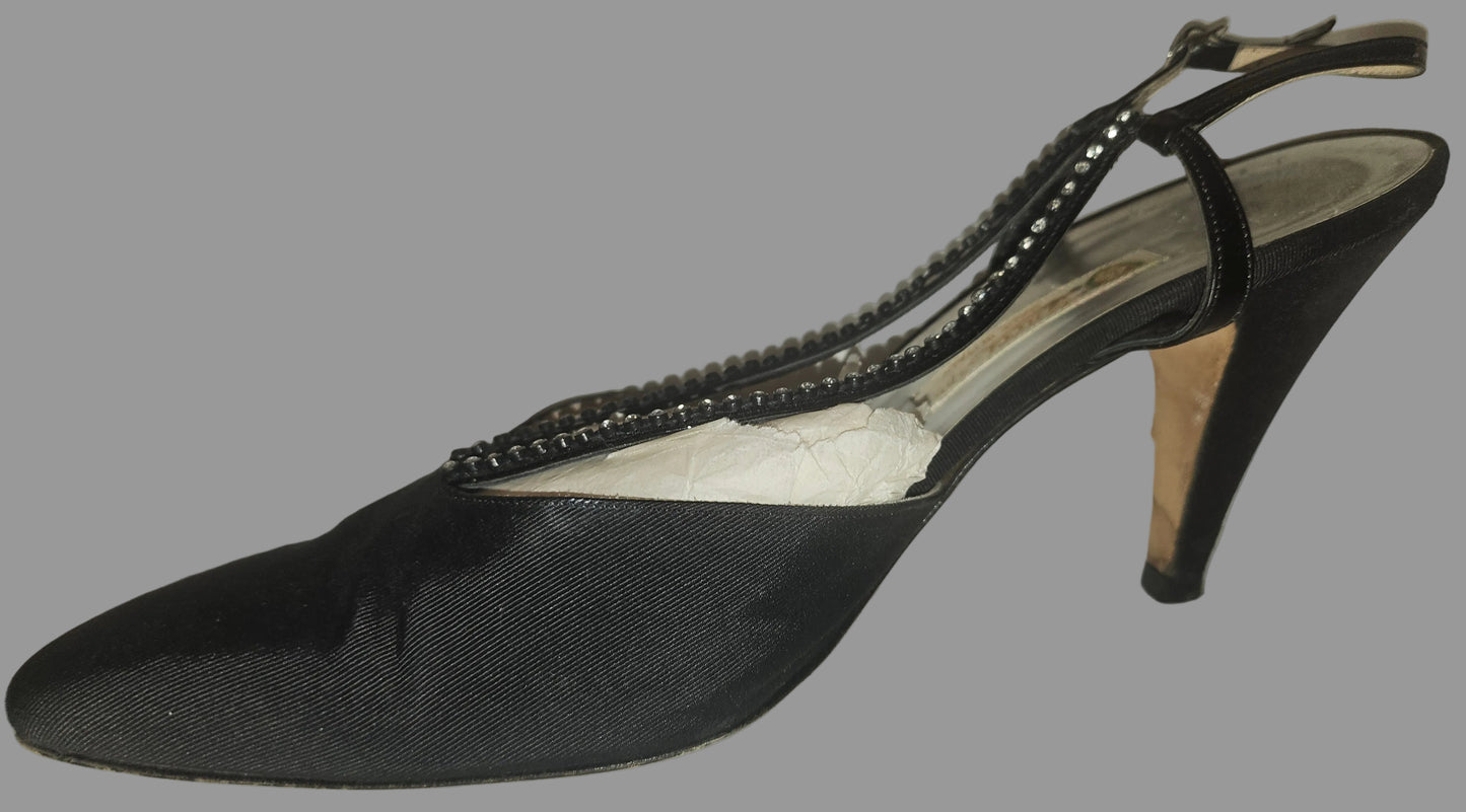 Gucci silk over leather heels with rhinestone accents in size 39.5