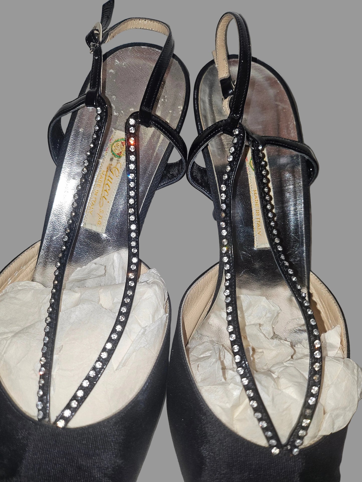 Gucci silk over leather heels with rhinestone accents in size 39.5