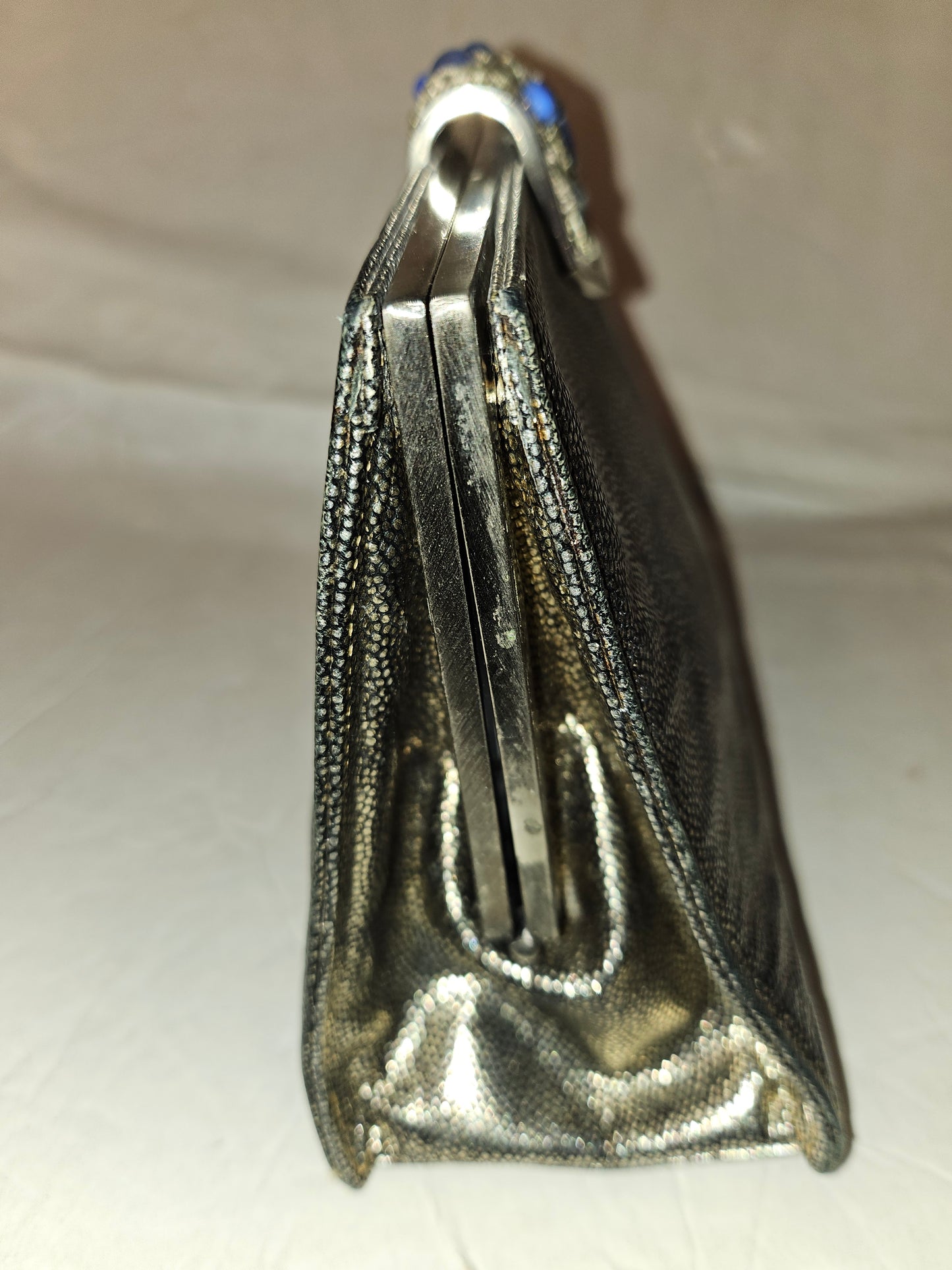 Gucci RARE mod silver shark skin leather clutch style purse with jeweled clasp!
