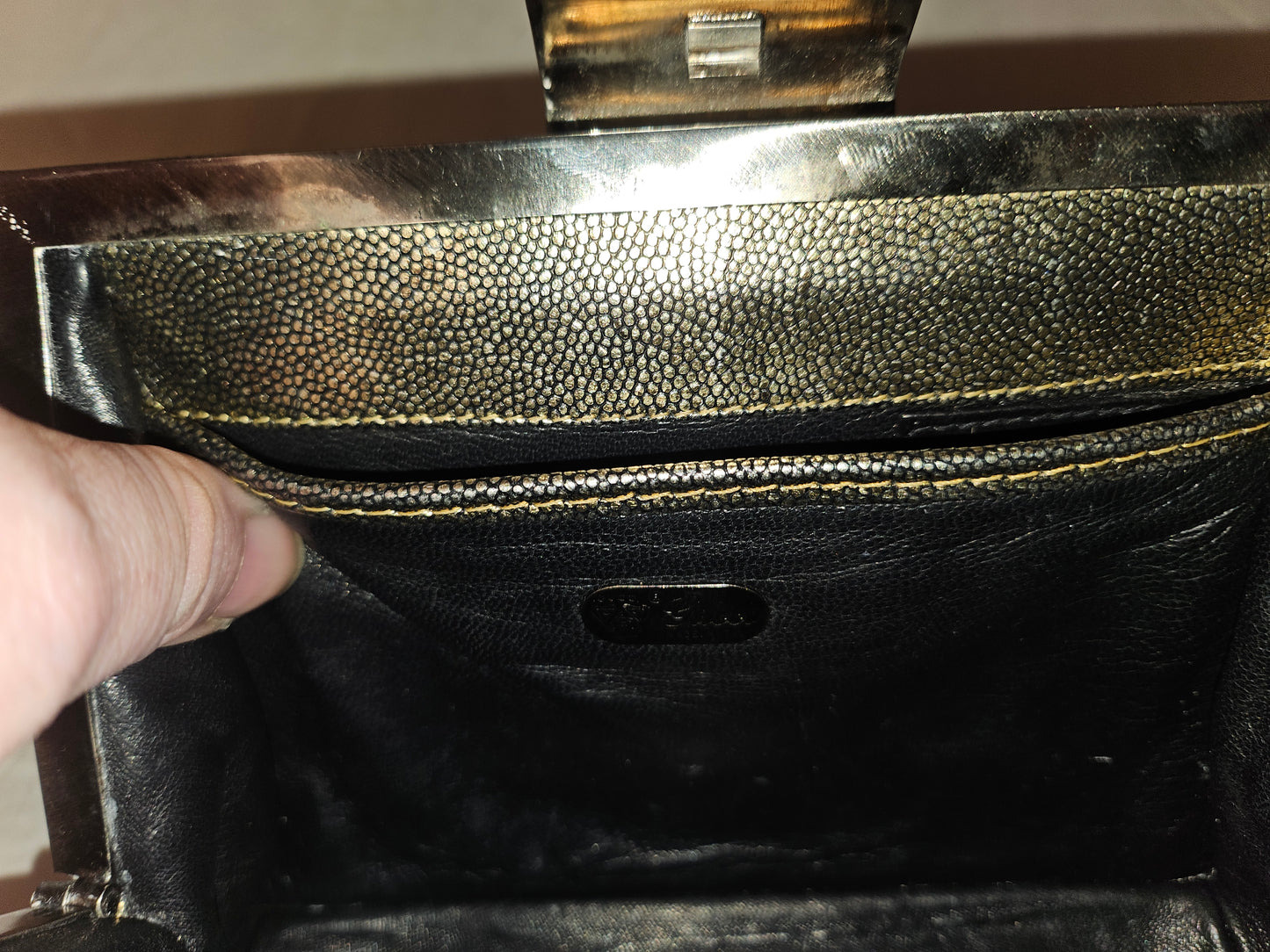 Gucci RARE mod silver shark skin leather clutch style purse with jeweled clasp!