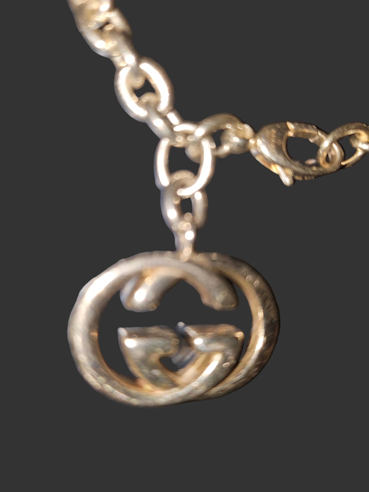 Gucci sterling silver iconic oval link charm bracelet w large interlocking G charm! 300/400