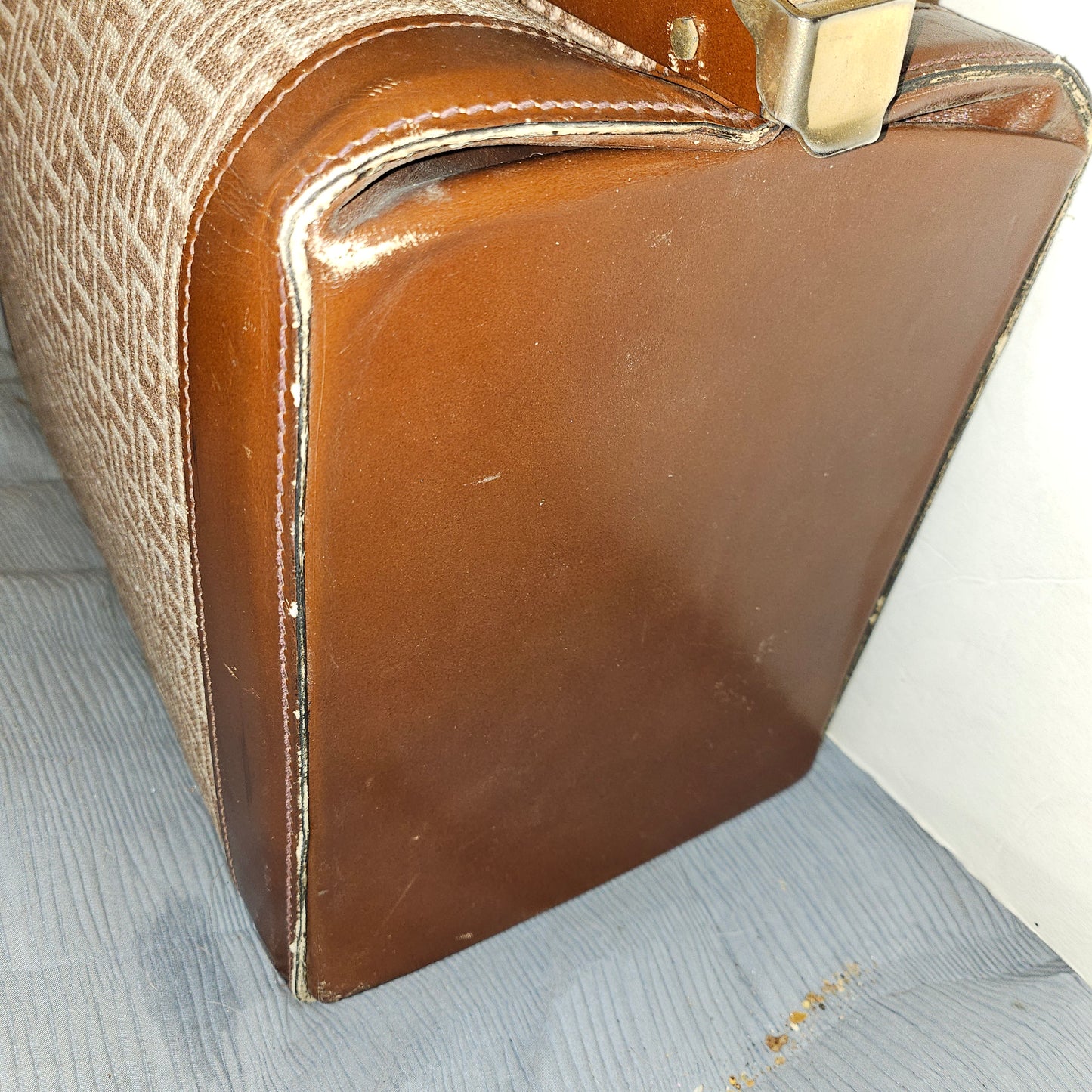 Balmain ivory subway print on brown leather 1960s train case in MINT condition!
