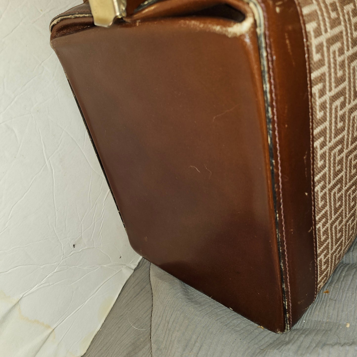 Balmain ivory subway print on brown leather 1960s train case in MINT condition!