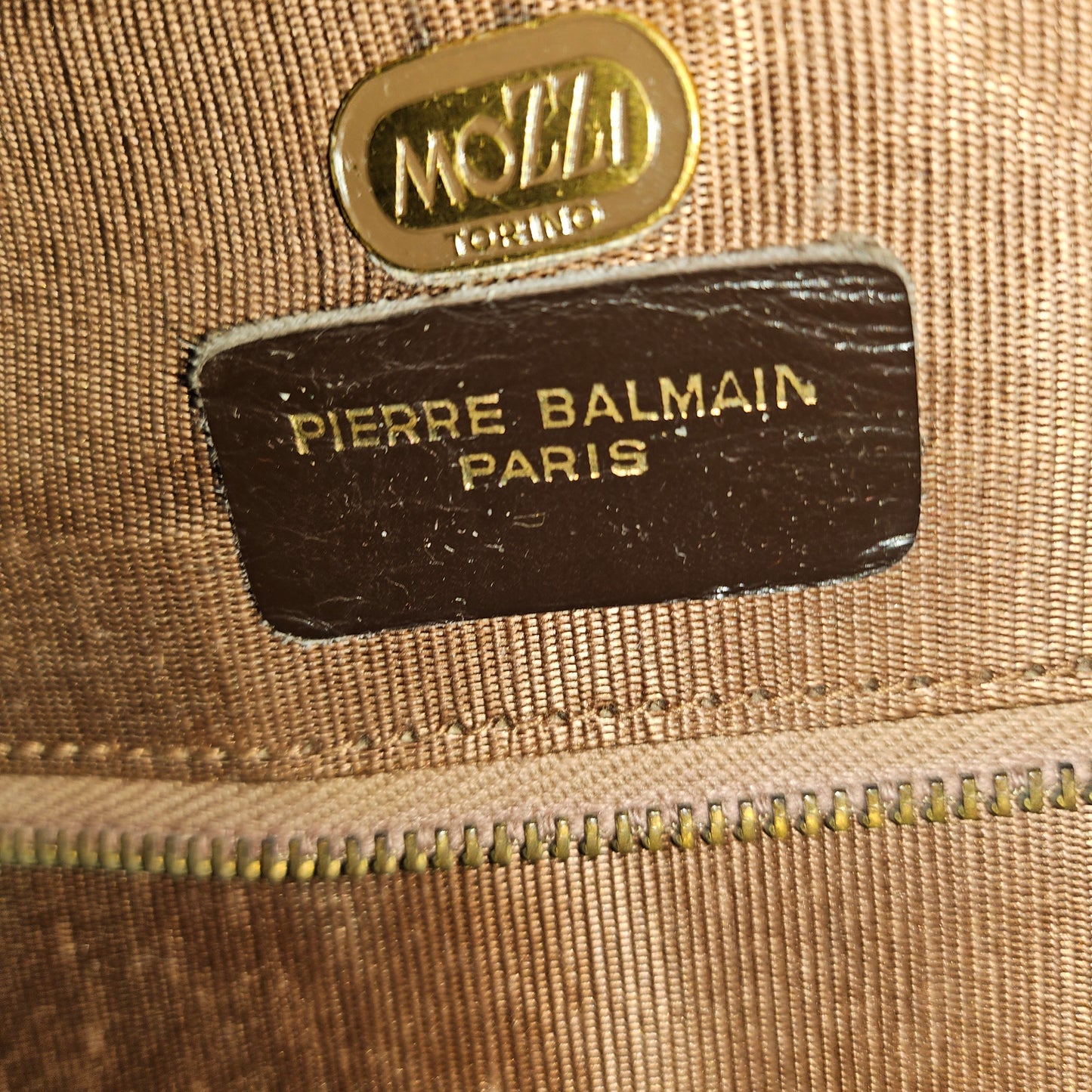 Balmain ivory subway print on brown leather 1960s train case in MINT condition!