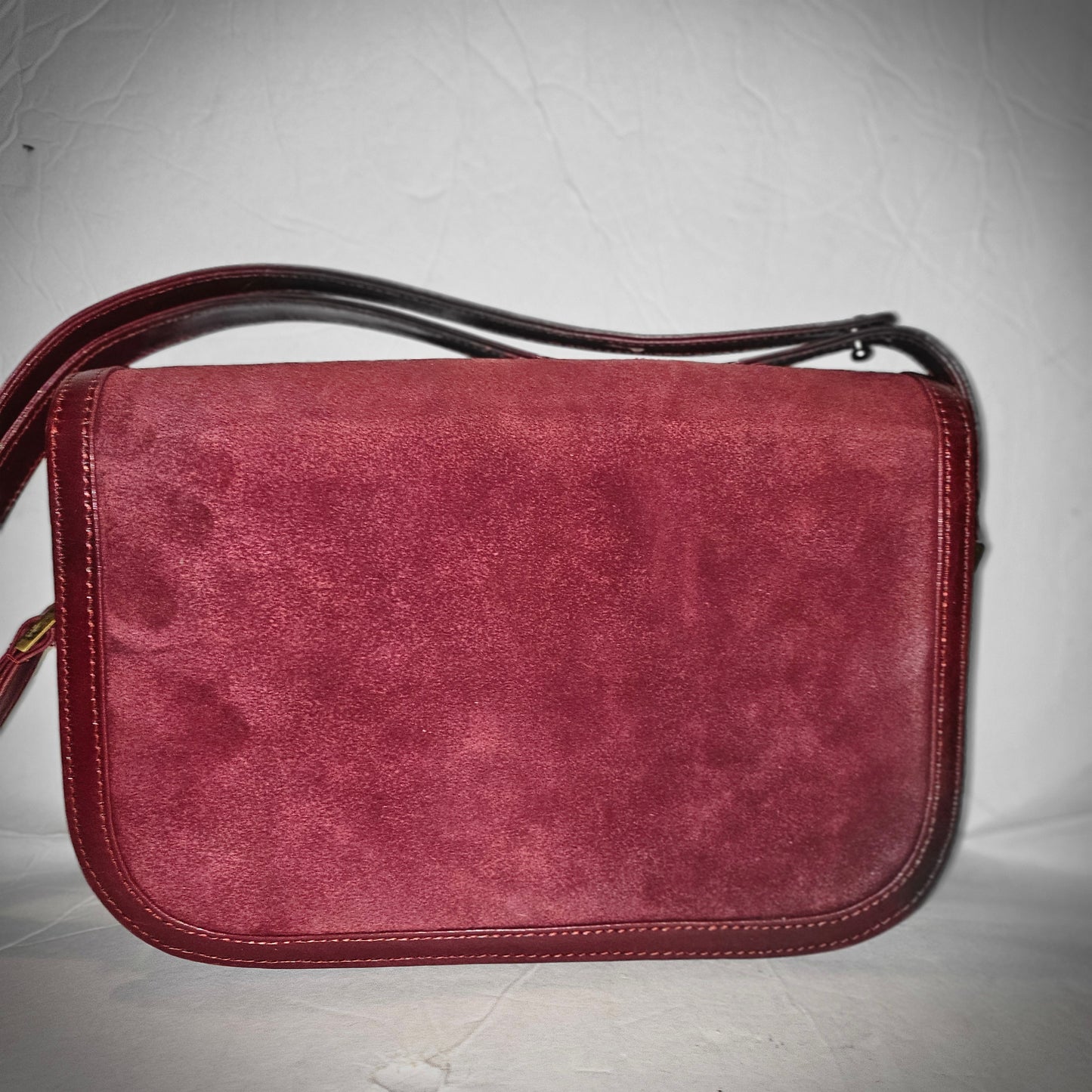 Gucci dark red suede & leather shoulder bag with enamel GG clasp