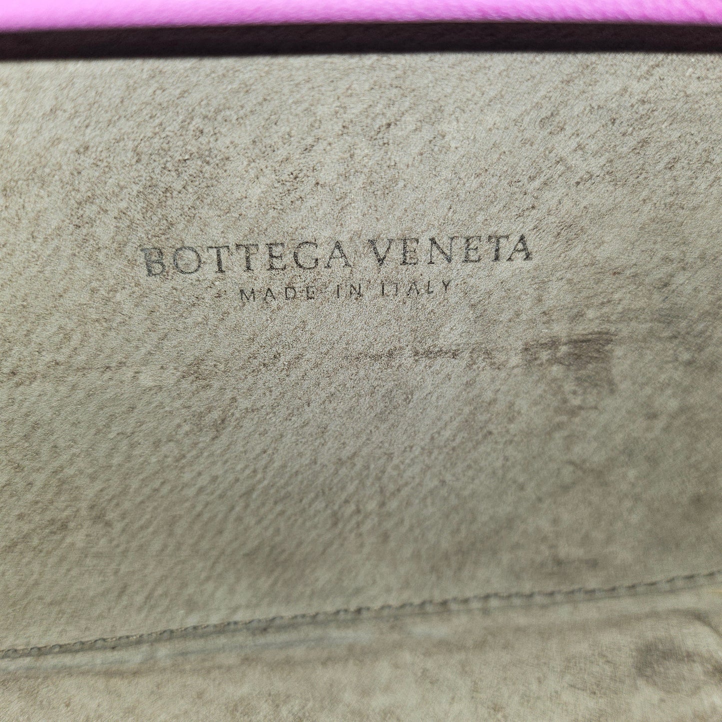 Bottega Veneta amazing purple ombre leather  Knot style clutch w  dust bag