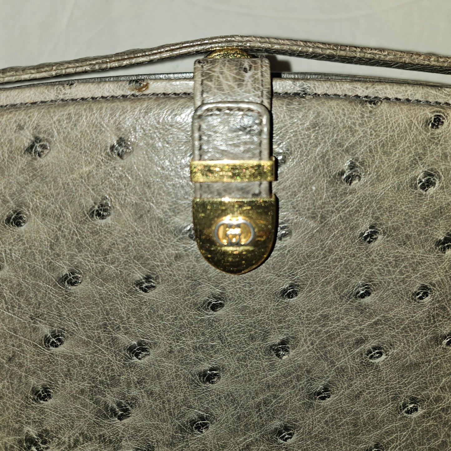 Gucci grey ostrich leather early two way multicompartment purse