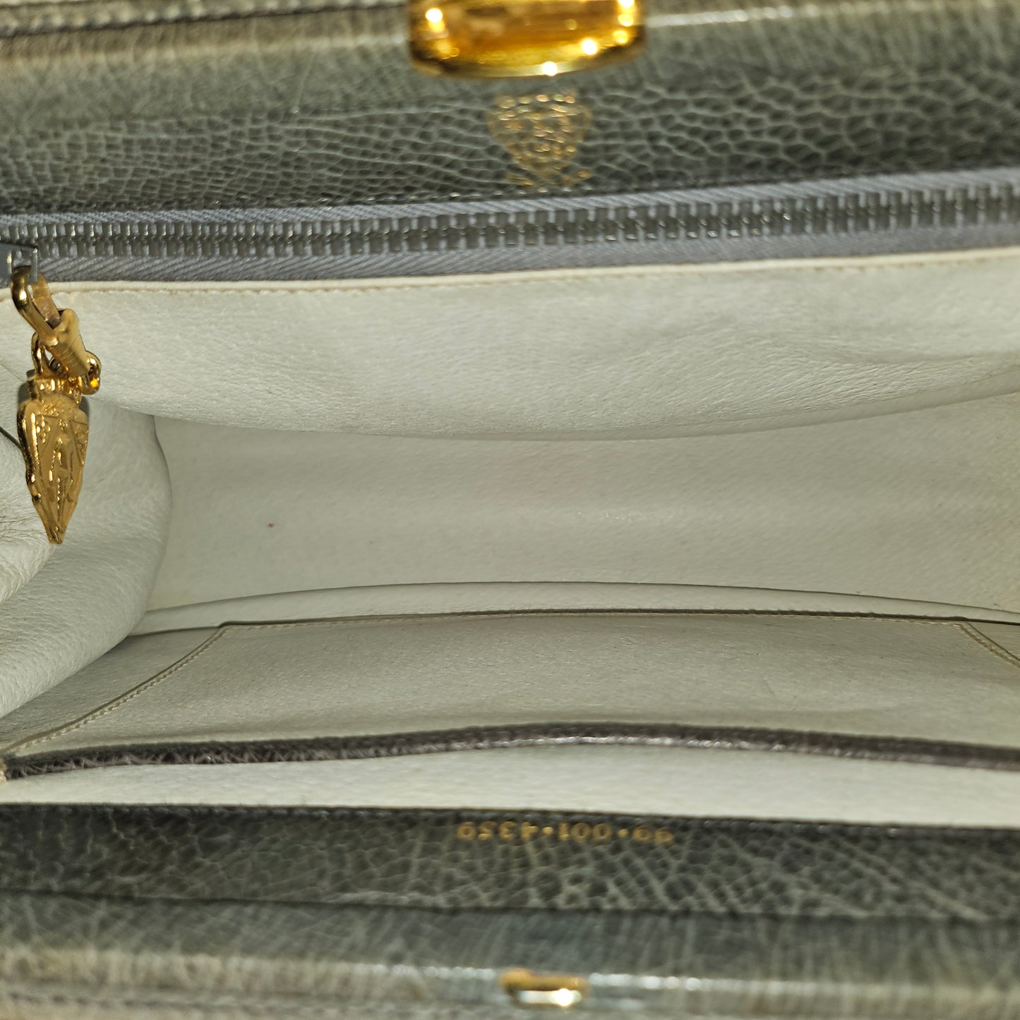 Gucci grey ostrich leather early two way multicompartment purse