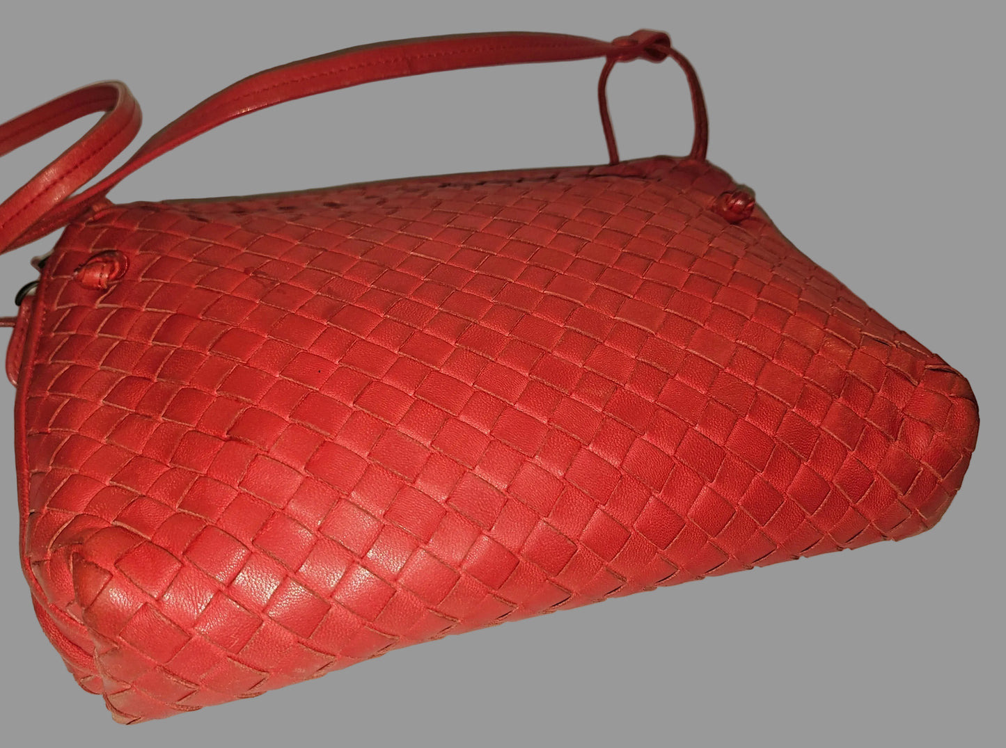 Bottega Veneta red woven intrecciato leather Nodini cross body bag