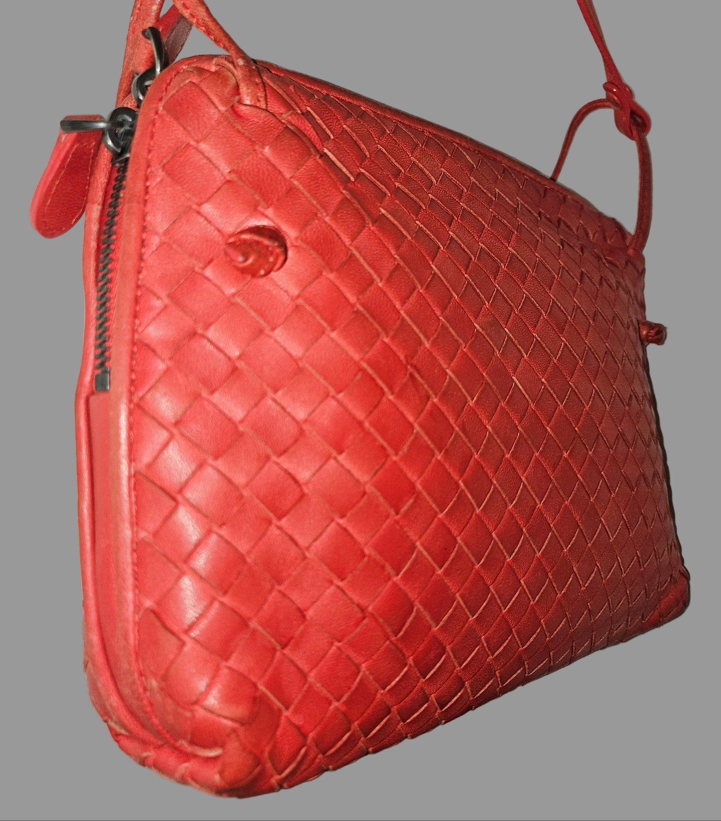 Bottega Veneta red woven intrecciato leather Nodini cross body bag