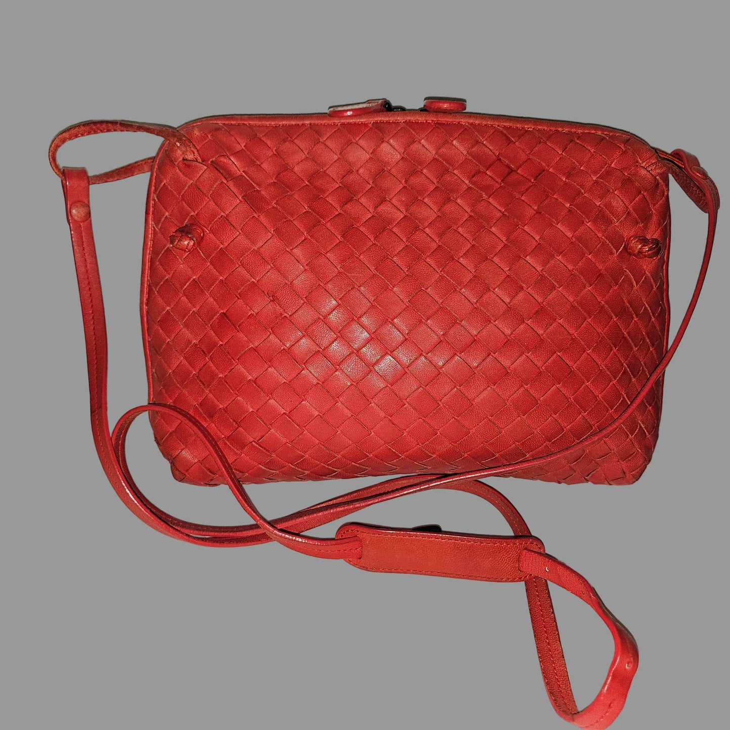 Bottega Veneta red woven intrecciato leather Nodini cross body bag