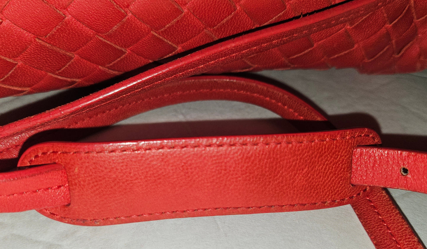 Bottega Veneta red woven intrecciato leather Nodini cross body bag