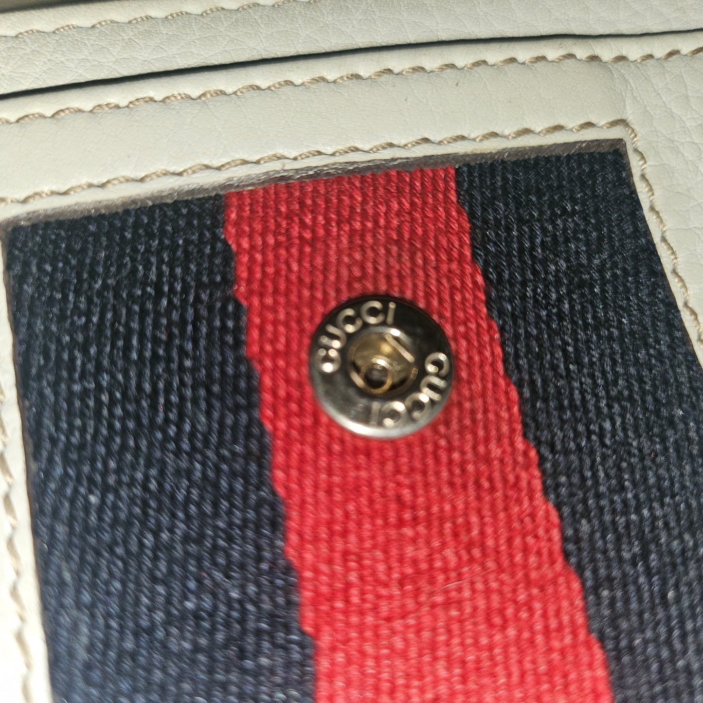 Gucci white leather horse-bit 1955 XL continental wallet w red & blue stripe